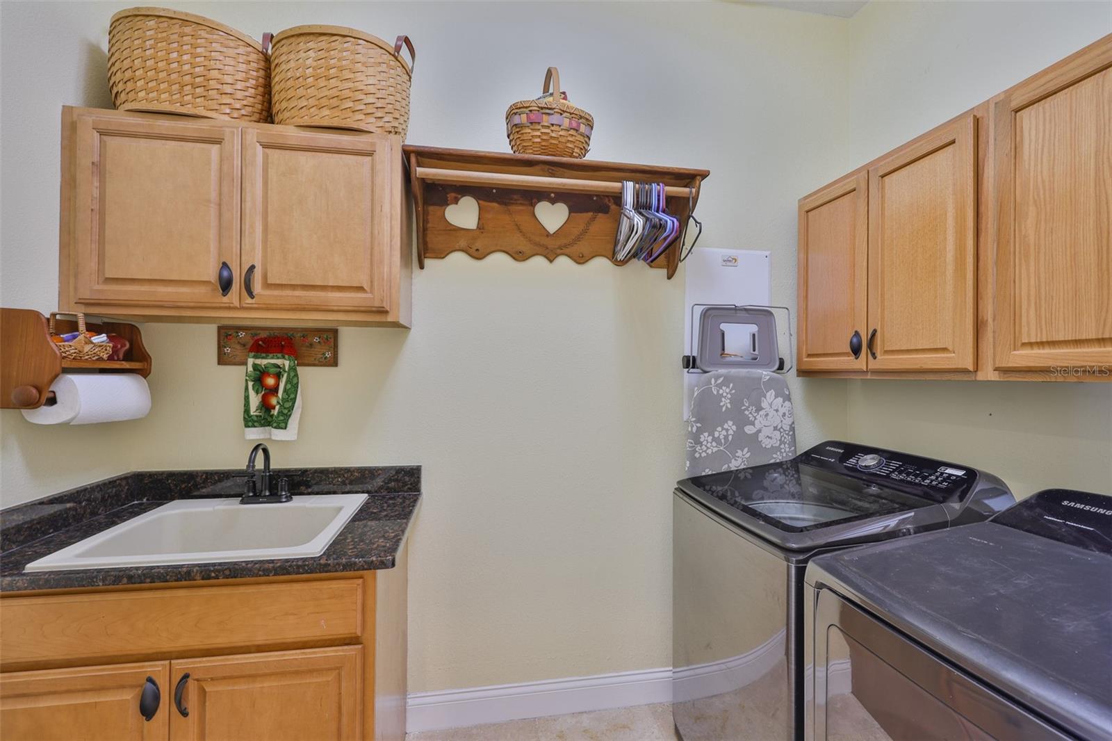 Image 46 of 77 For 920 Symphony Isles Boulevard