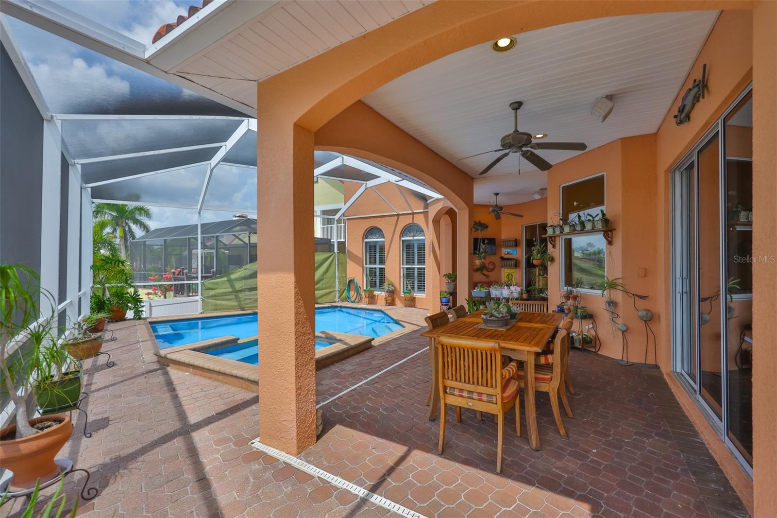 Image 55 of 77 For 920 Symphony Isles Boulevard