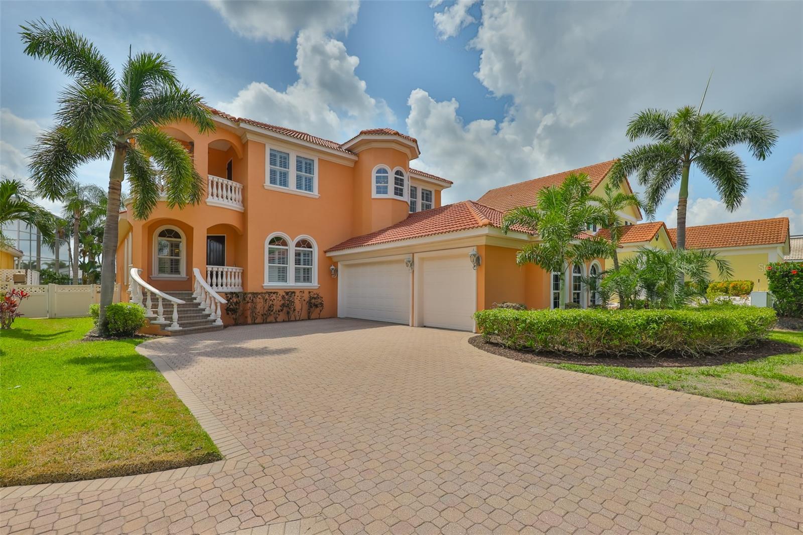 Image 6 of 77 For 920 Symphony Isles Boulevard