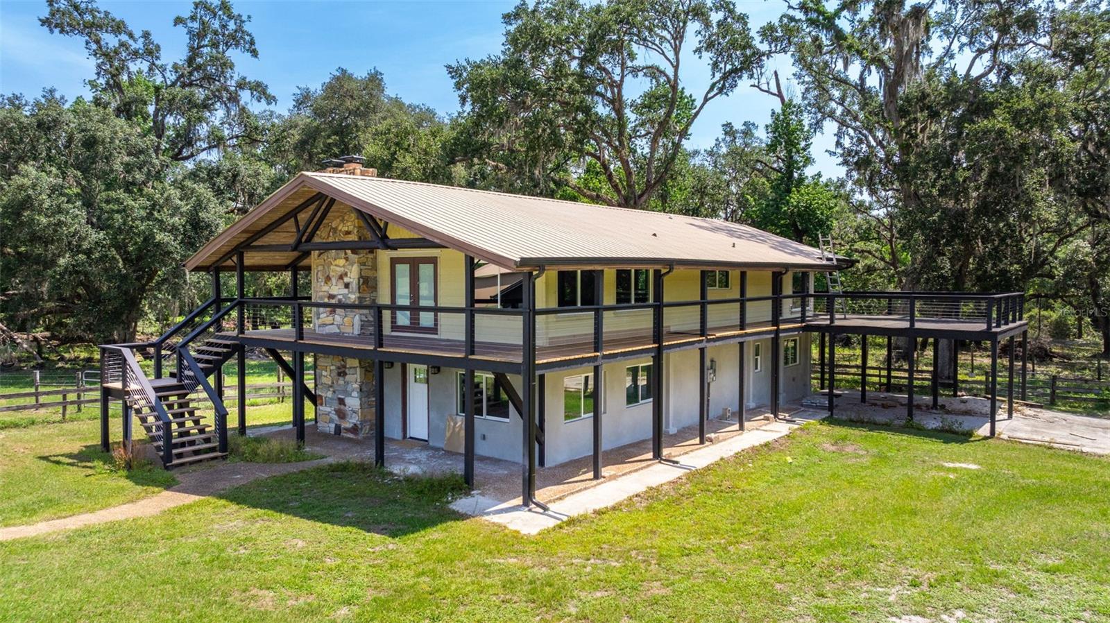 Listing photo id 33 for 21455 Us Hwy 98
