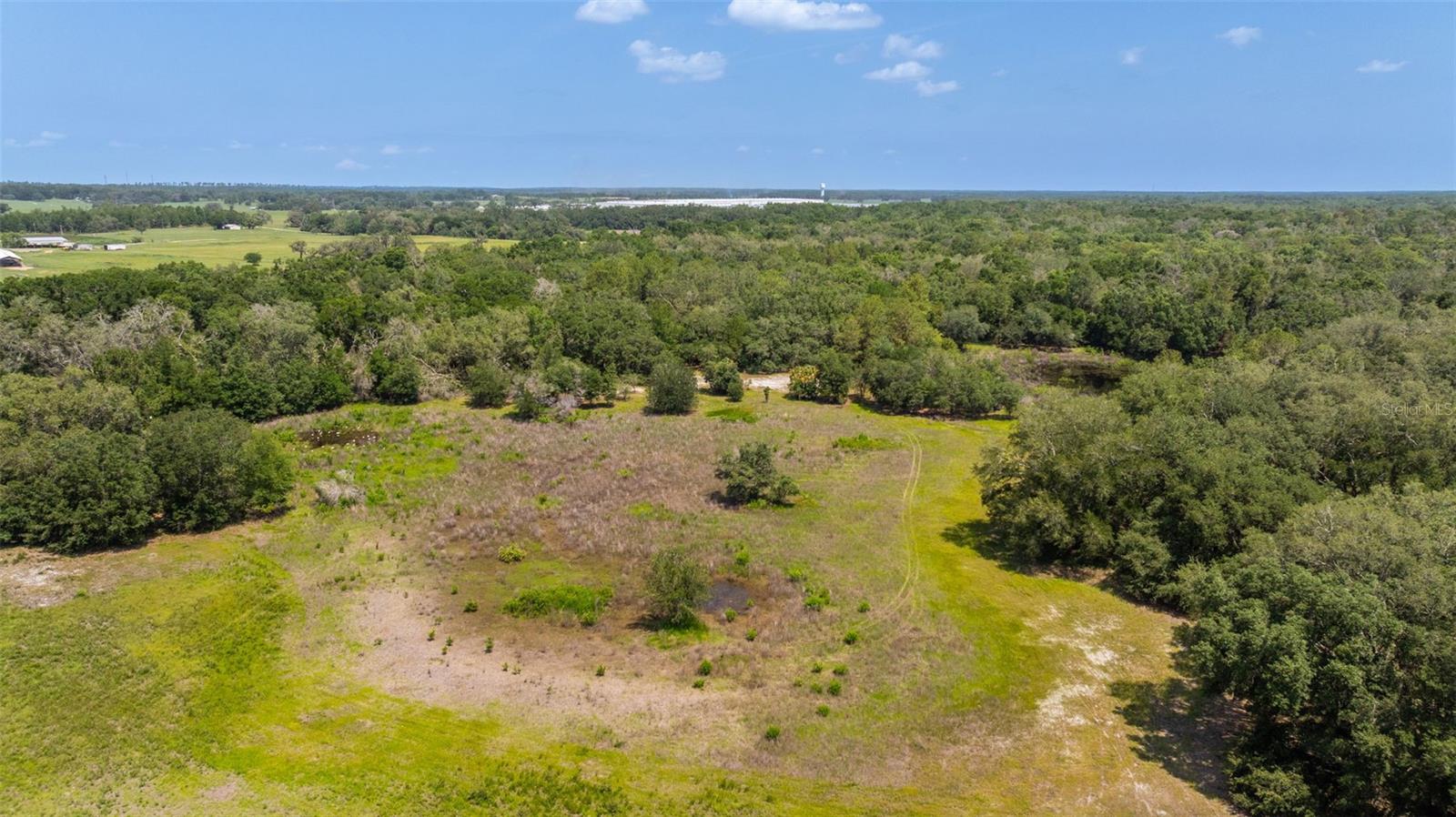 Listing photo id 44 for 21455 Us Hwy 98