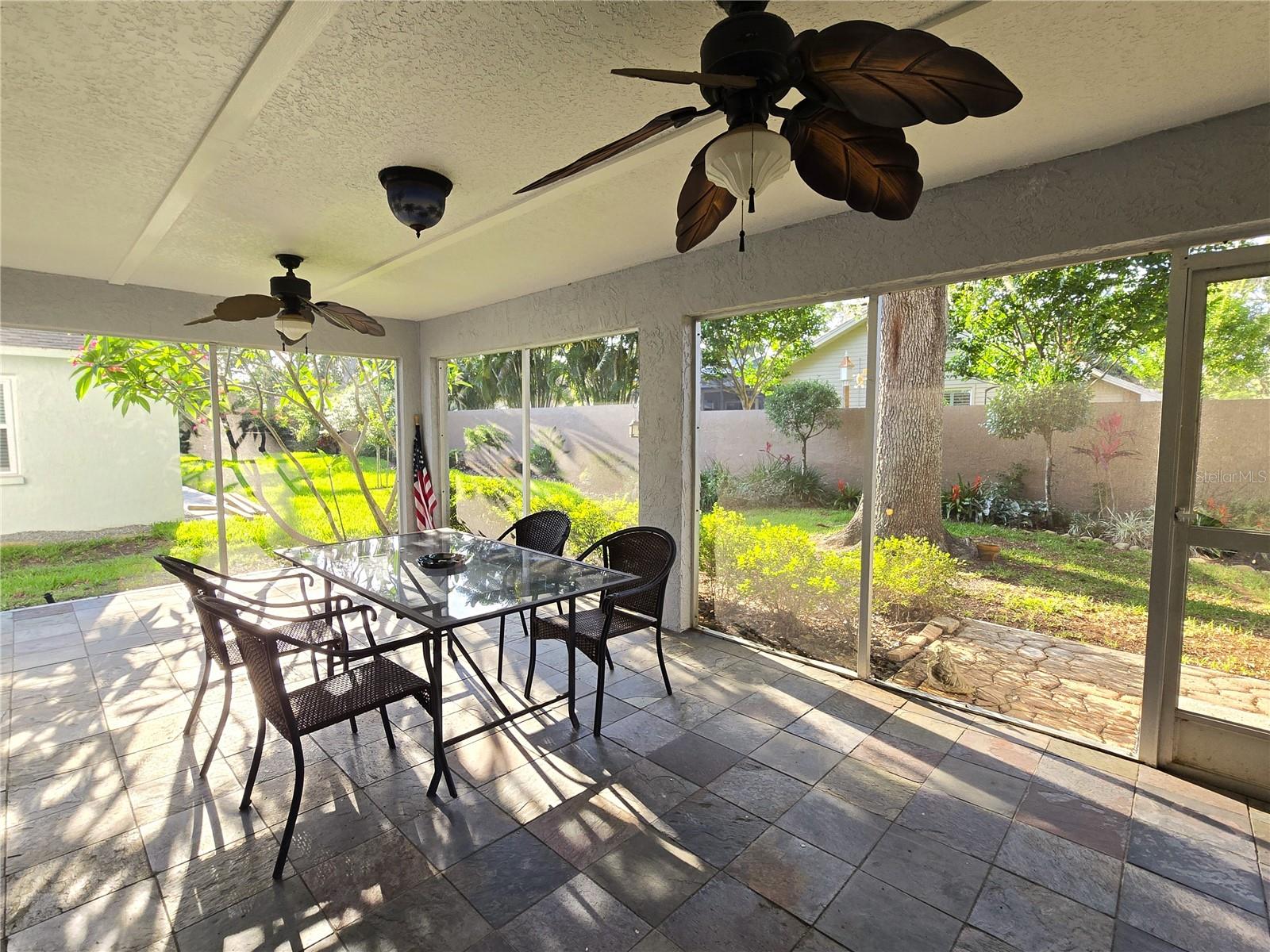 Listing photo id 21 for 3509 Oak Lake Drive