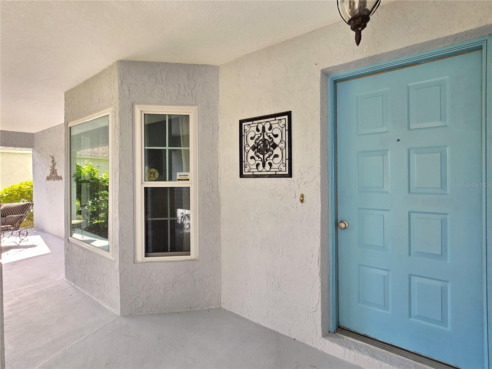 Listing photo id 1 for 3509 Oak Lake Drive
