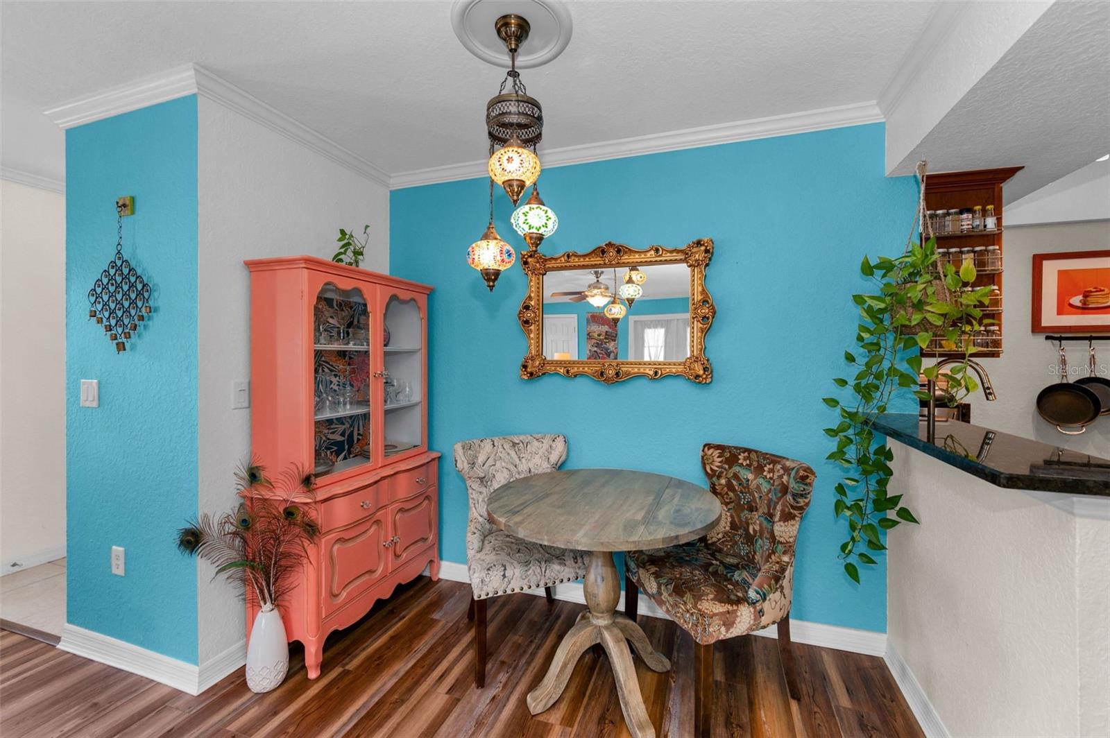 Image 12 of 54 For 704 Lyndhurst Street 624
