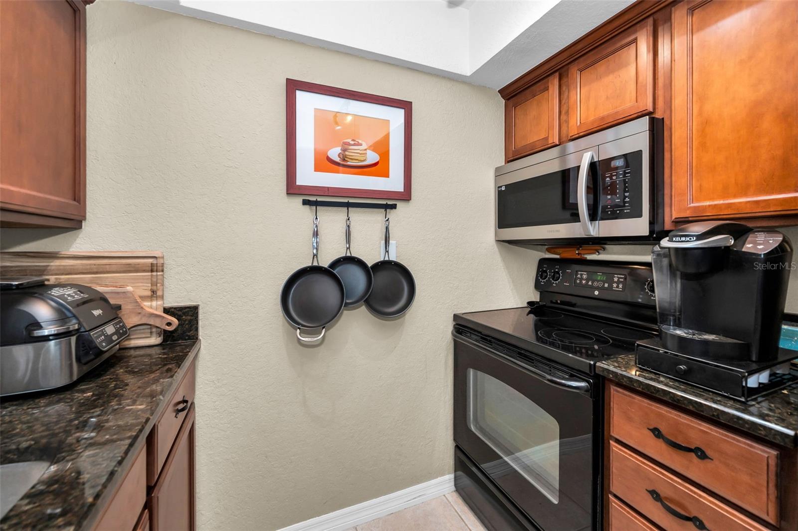 Image 16 of 54 For 704 Lyndhurst Street 624