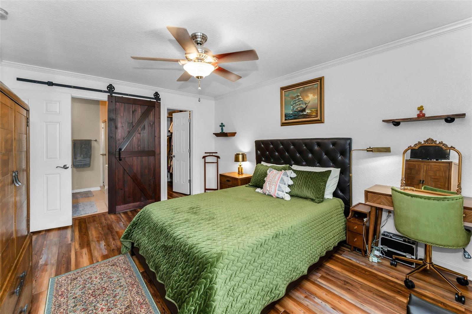 Image 22 of 54 For 704 Lyndhurst Street 624