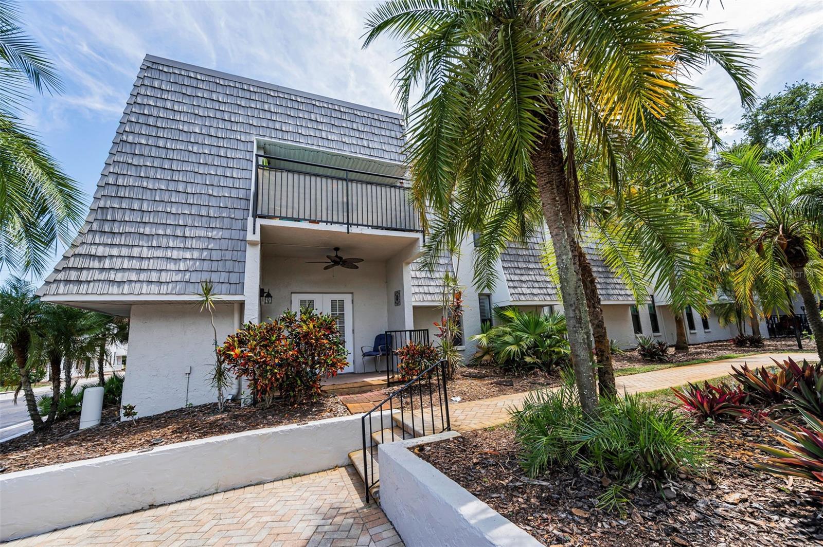 Image 35 of 54 For 704 Lyndhurst Street 624