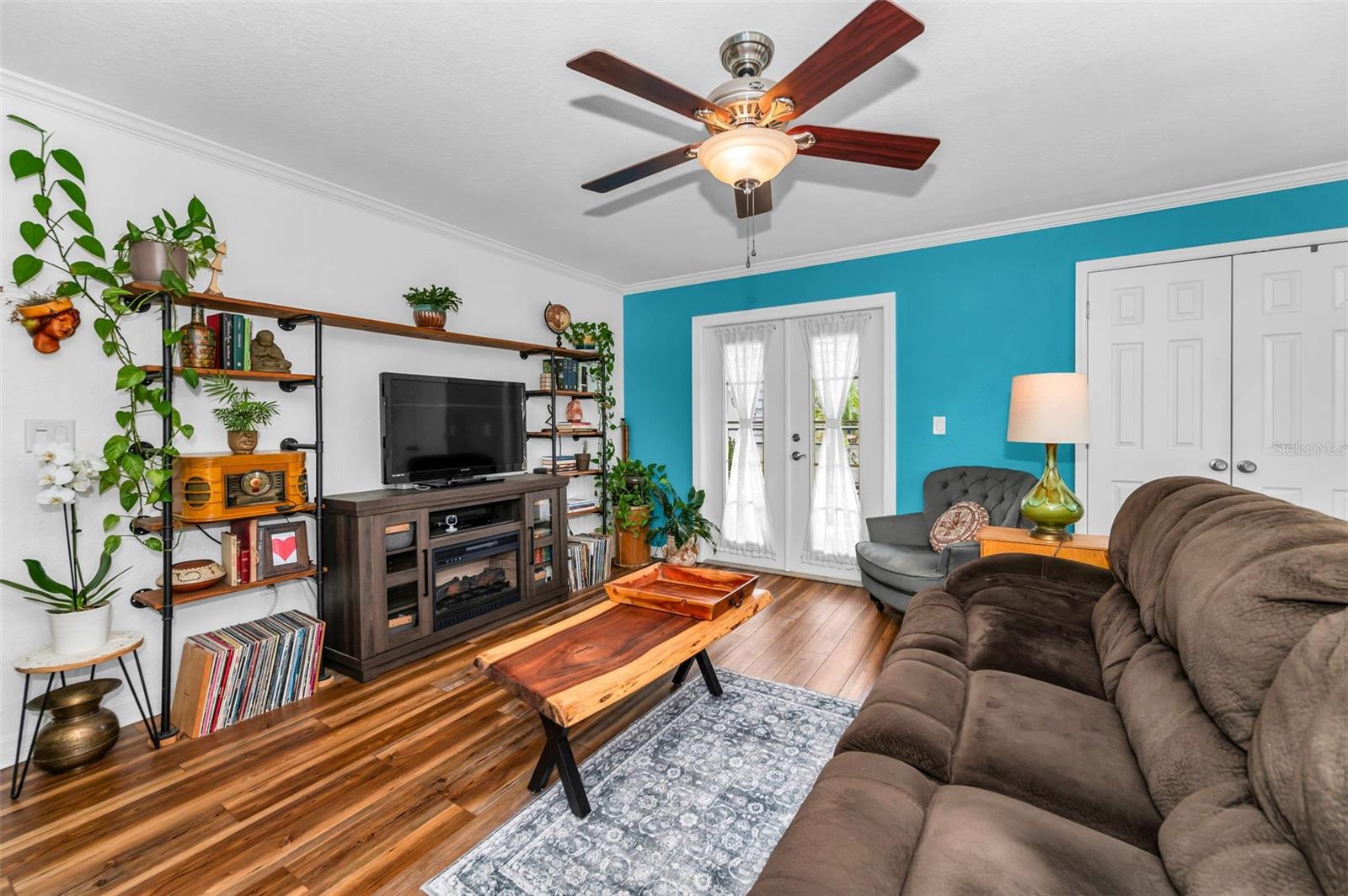 Image 6 of 54 For 704 Lyndhurst Street 624