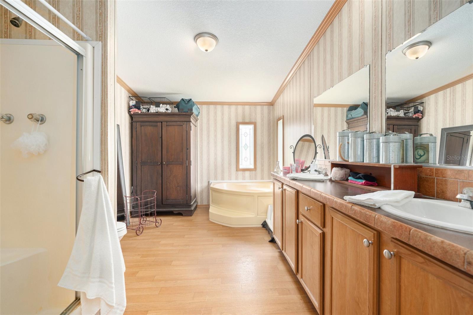 Image 12 of 36 For 3308 Eric James Court