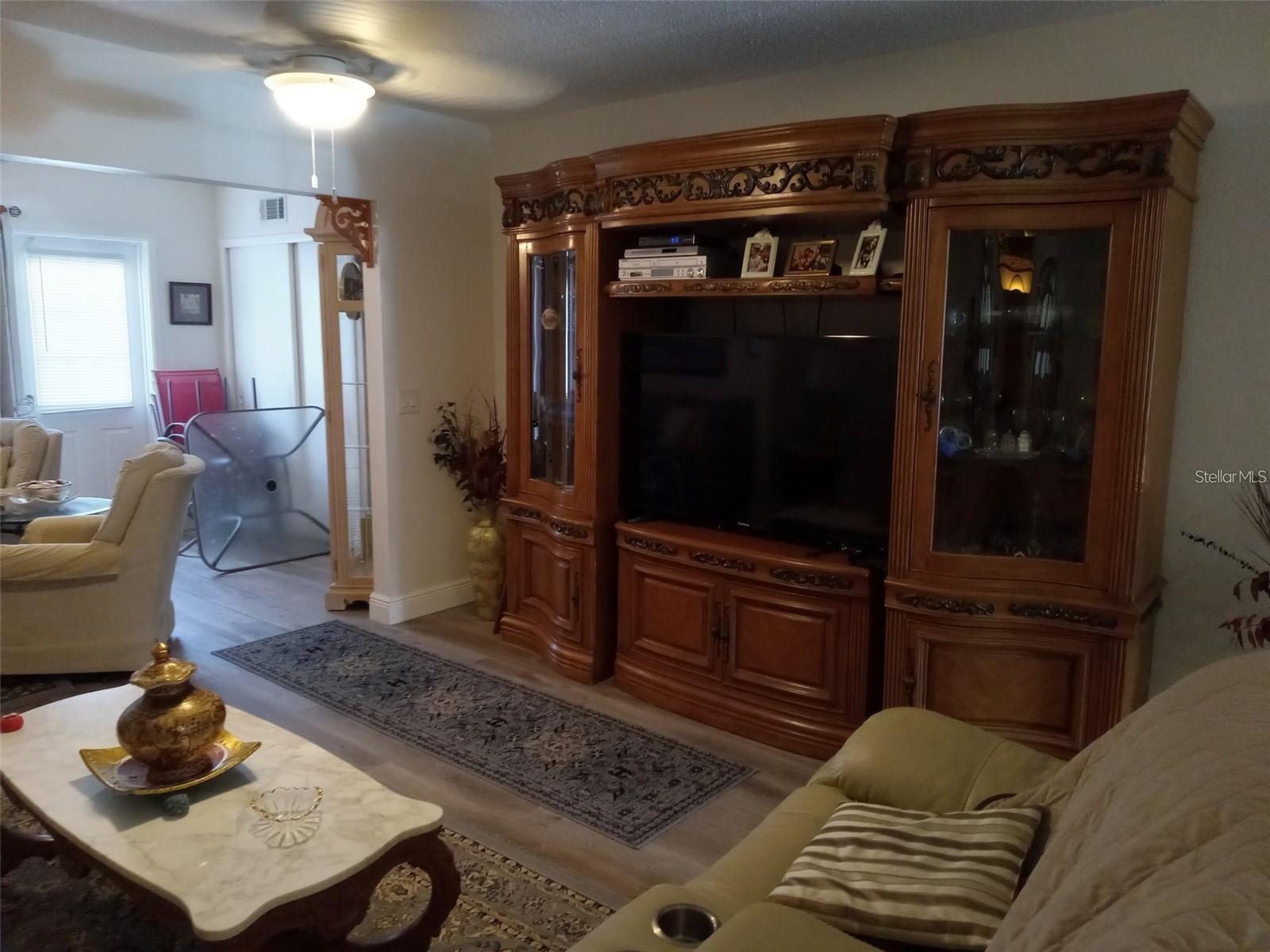 Image 7 of 41 For 2460 Franciscan Drive 28