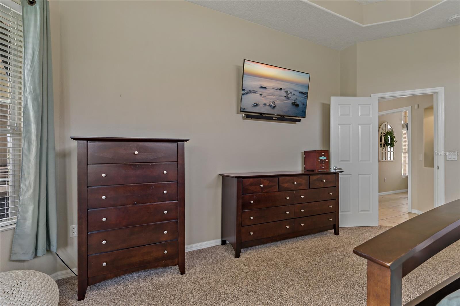 Listing photo id 37 for 4530 Roanoak Way