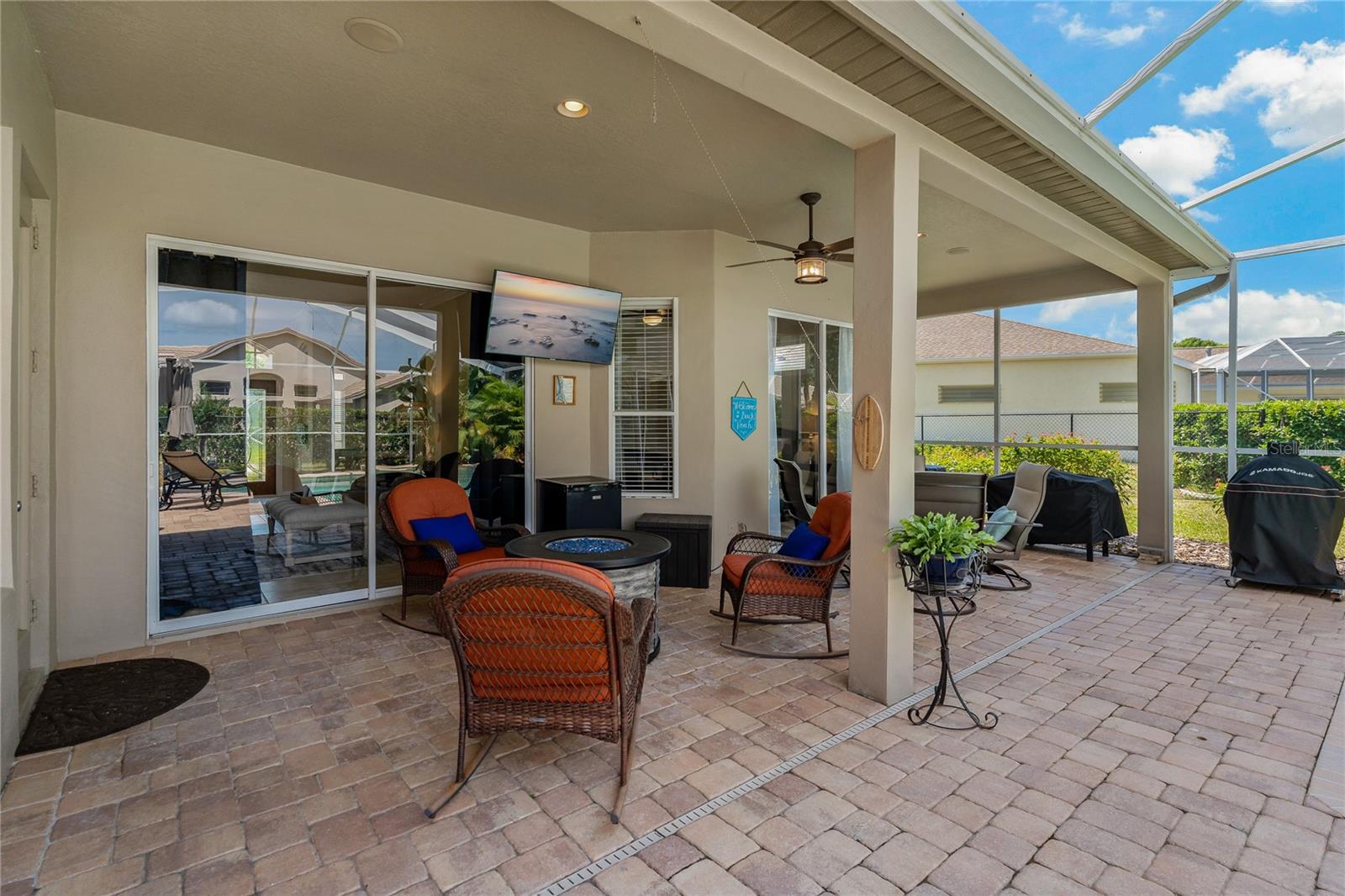 Listing photo id 39 for 4530 Roanoak Way