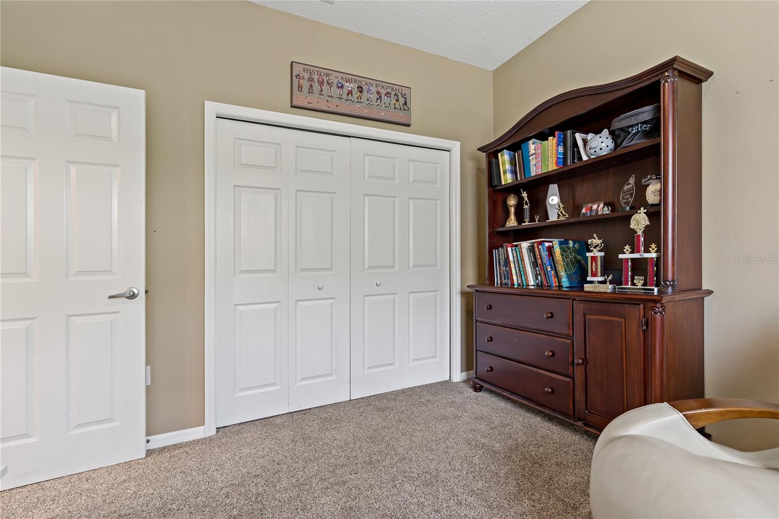Listing photo id 50 for 4530 Roanoak Way