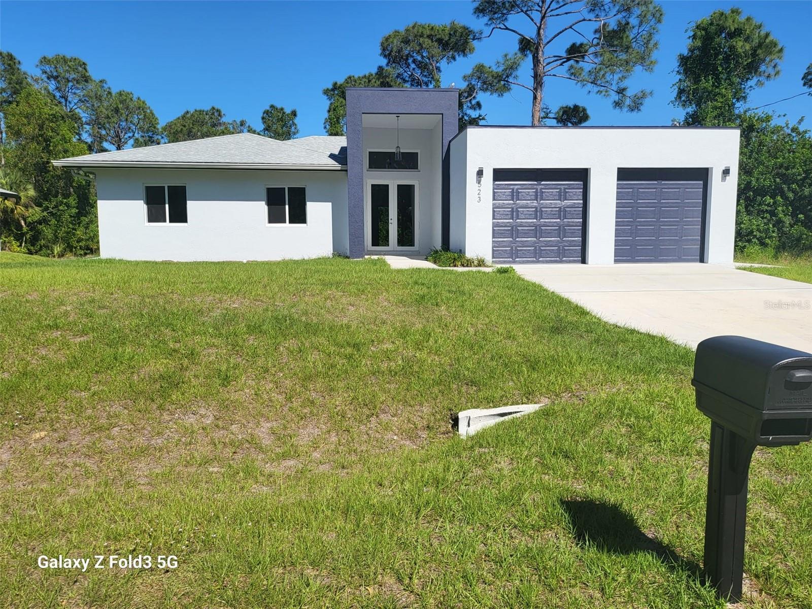 Image 3 of 21 For 521 Frank Jewett Avenue S