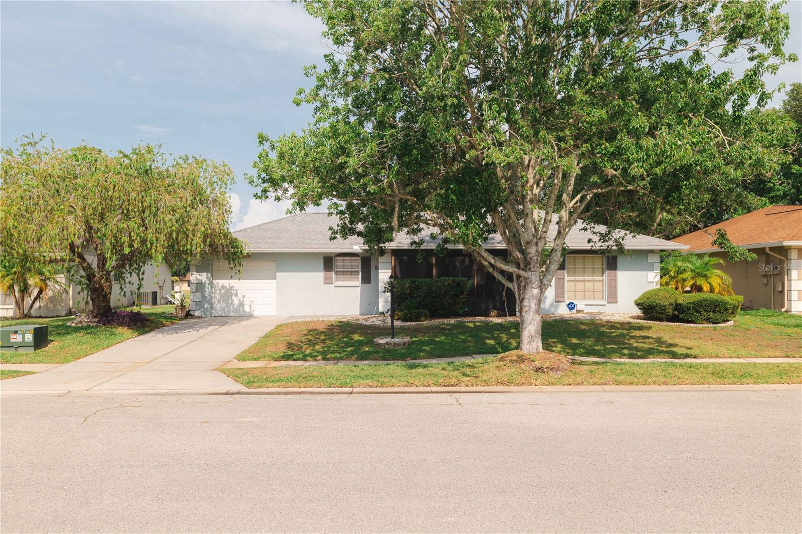 Image 34 of 46 For 1949 Tampa Bay Drive