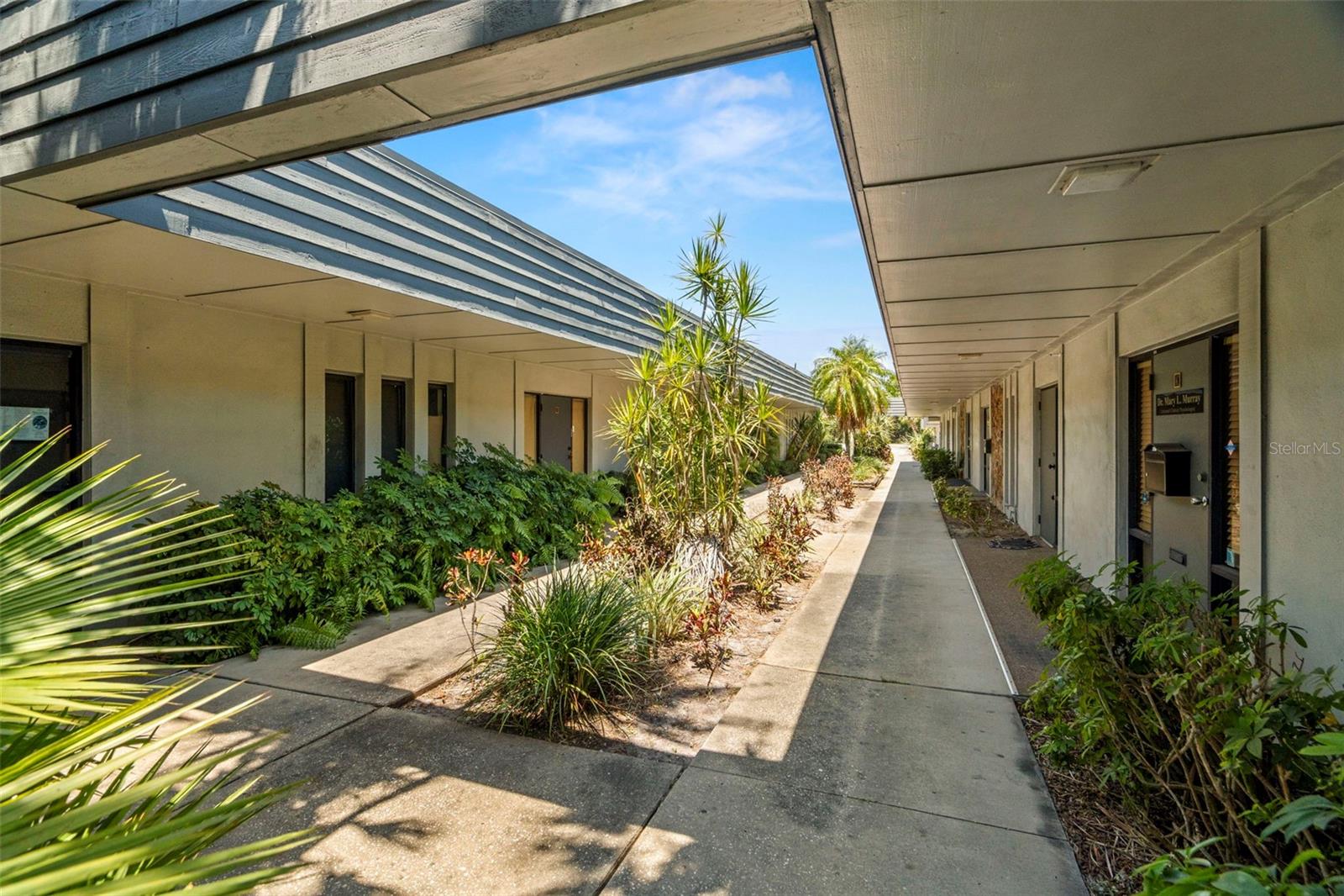 Image 26 of 30 For 10333 Seminole Boulevard 6