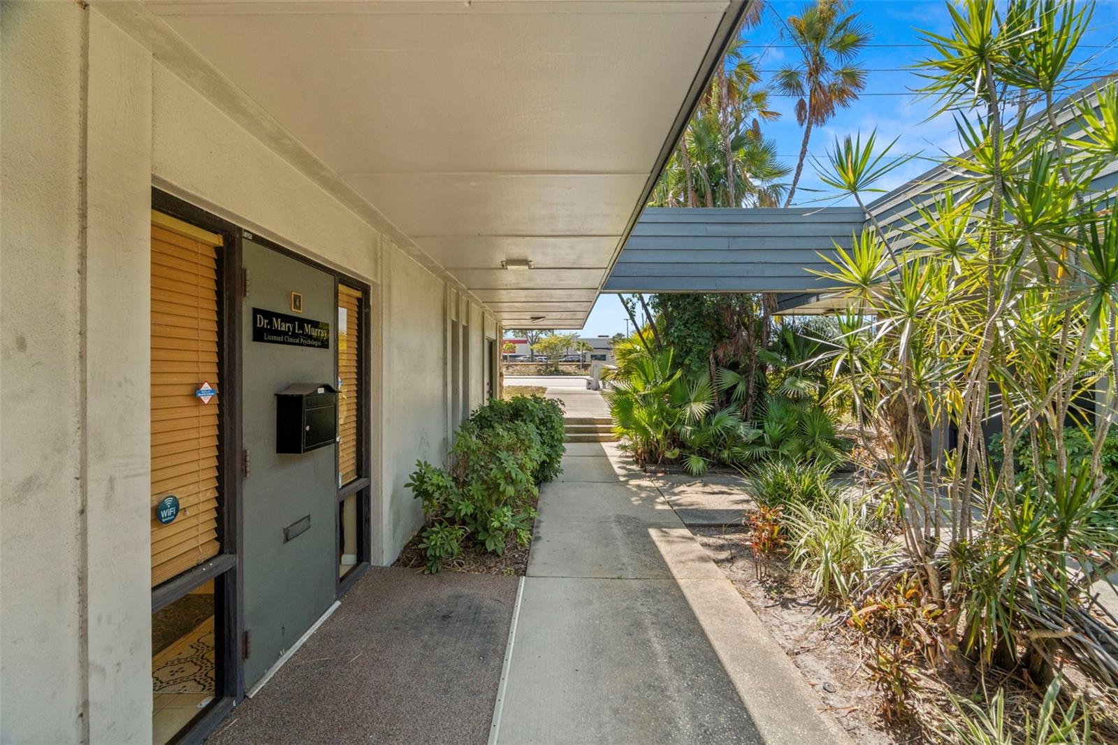 Image 28 of 30 For 10333 Seminole Boulevard 6