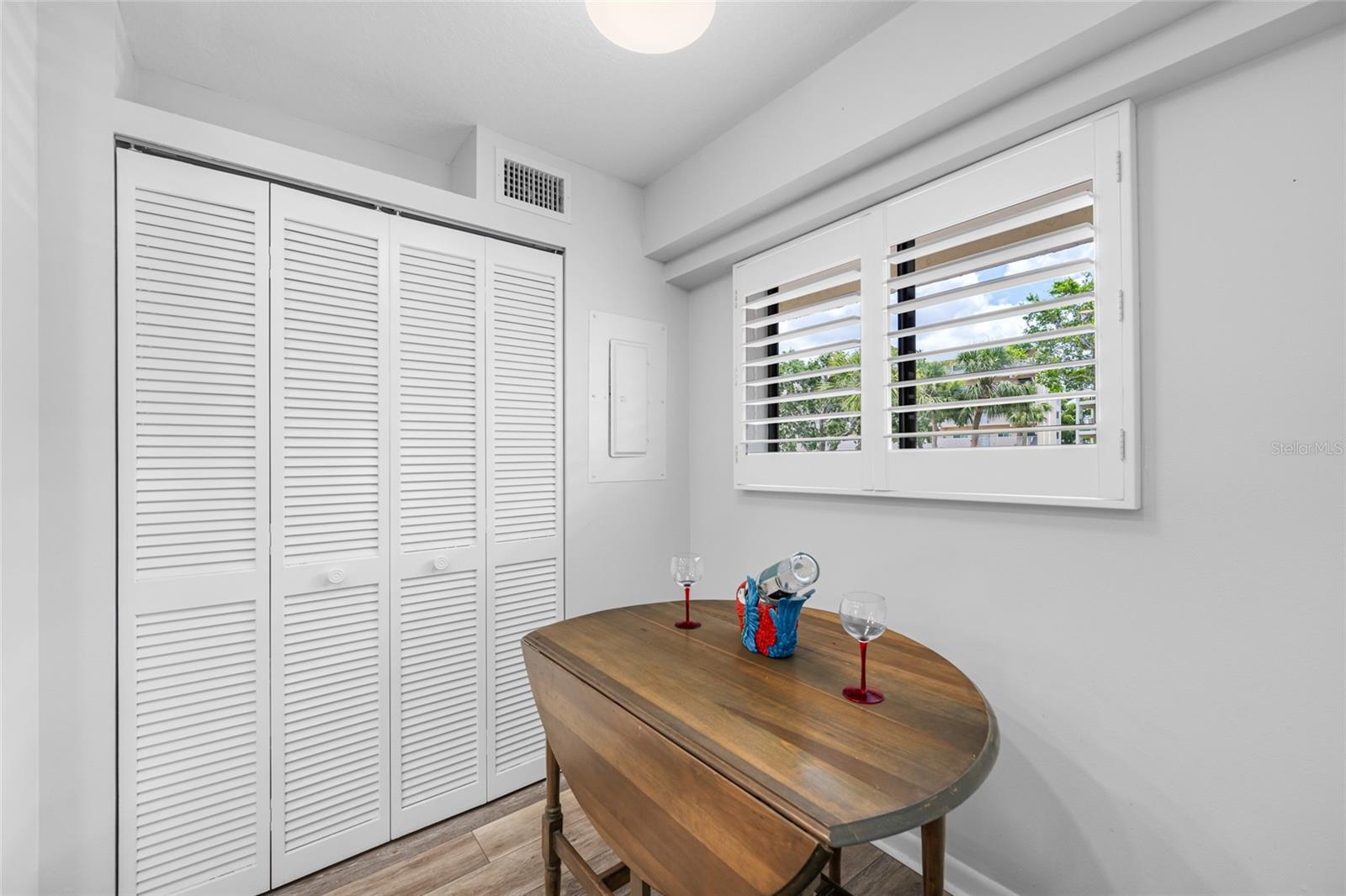 Image 10 of 40 For 9450 Harbor Greens Way 207