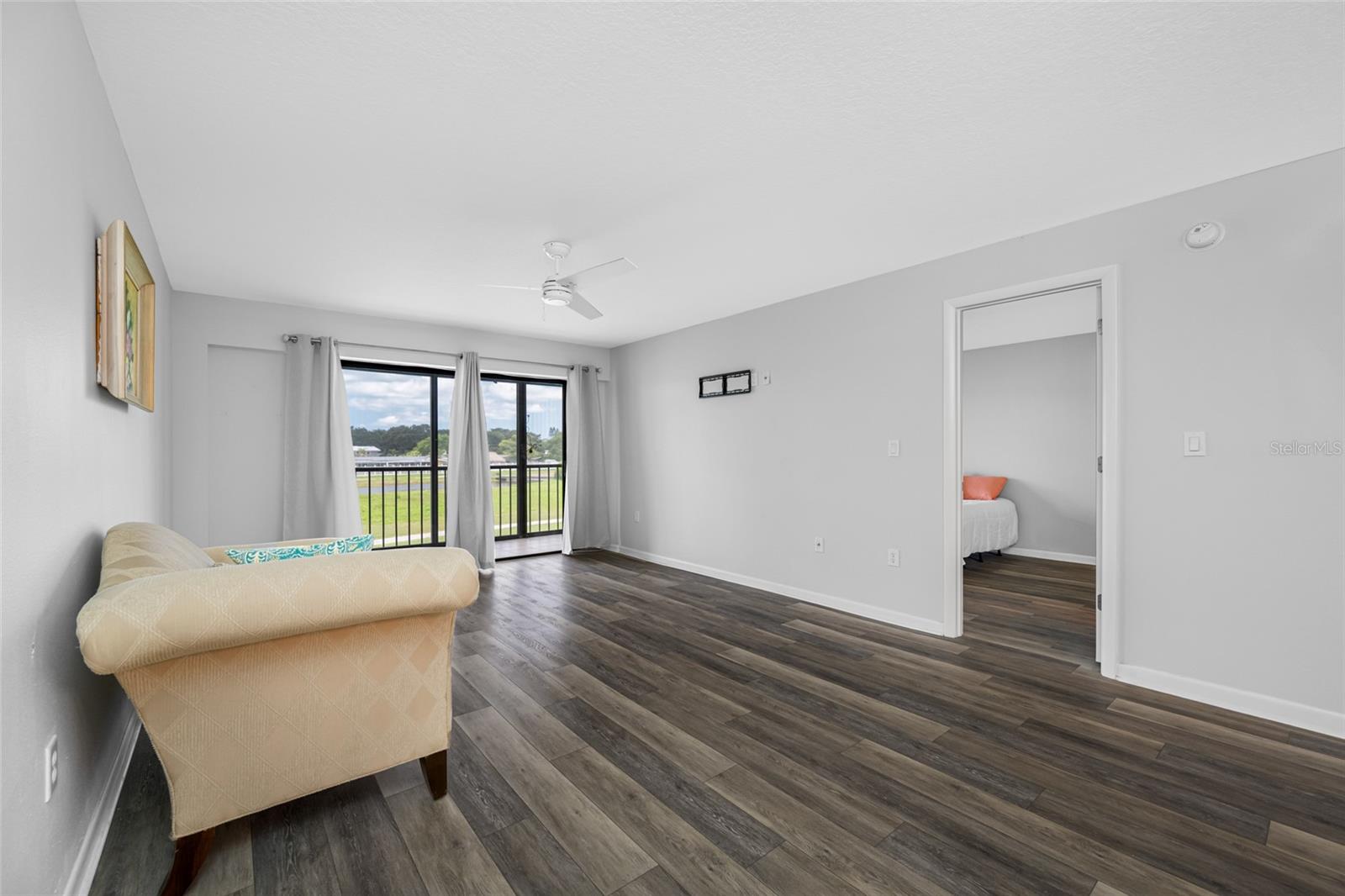 Image 14 of 40 For 9450 Harbor Greens Way 207