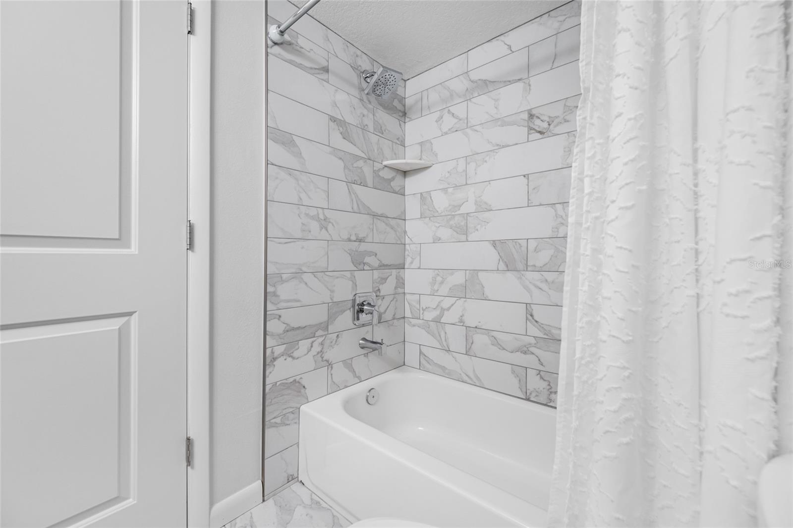 Image 25 of 40 For 9450 Harbor Greens Way 207
