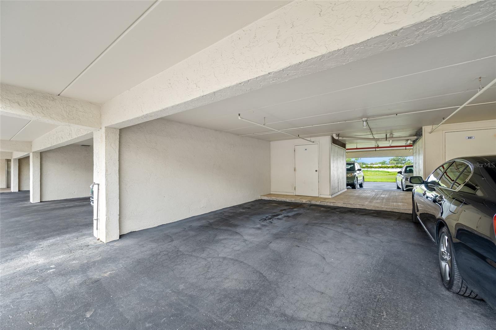Image 31 of 40 For 9450 Harbor Greens Way 207
