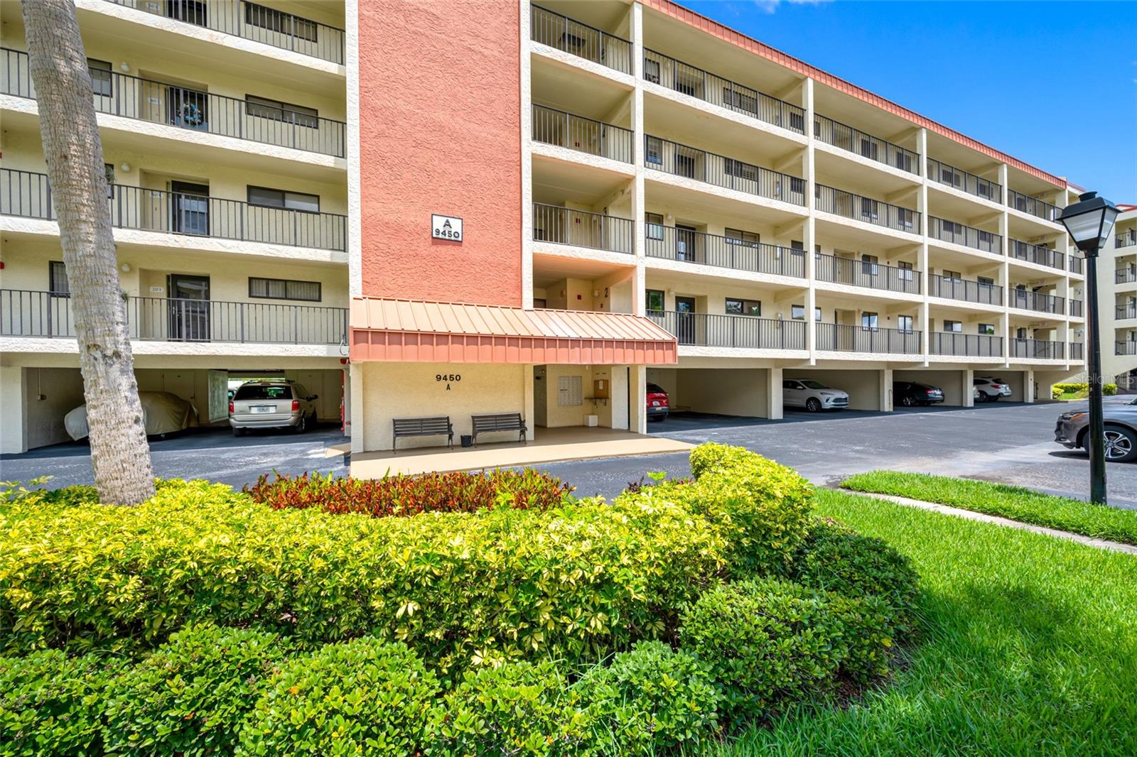 Image 32 of 40 For 9450 Harbor Greens Way 207