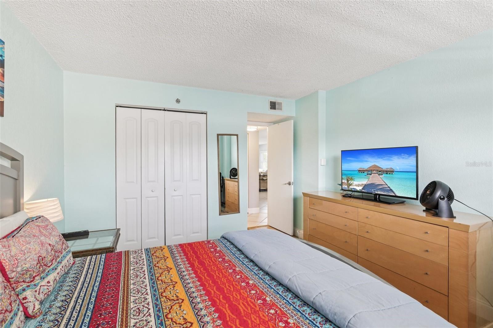 Image 14 of 25 For 14401 Gulf Boulevard 106