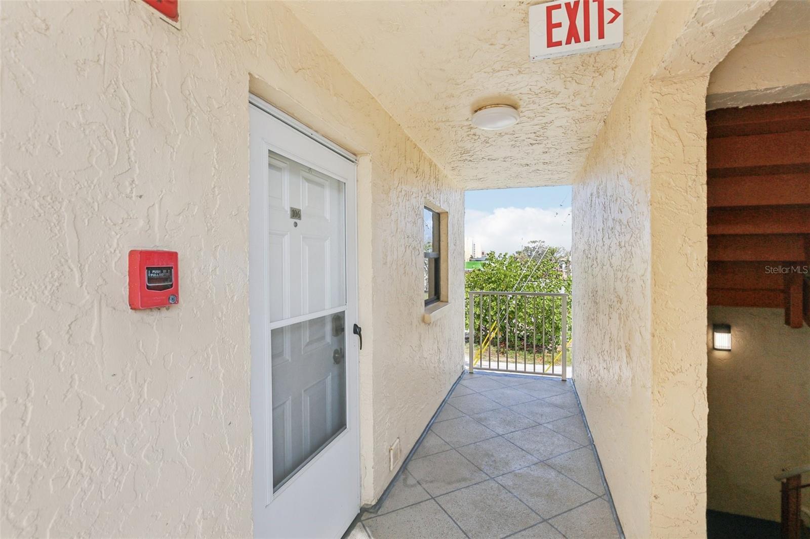 Image 2 of 25 For 14401 Gulf Boulevard 106