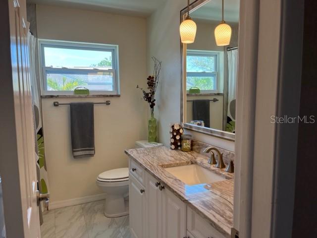 Image 15 of 28 For 14530 Apache Avenue