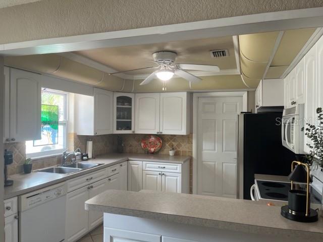 Image 5 of 28 For 14530 Apache Avenue