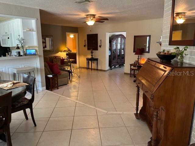 Image 9 of 28 For 14530 Apache Avenue