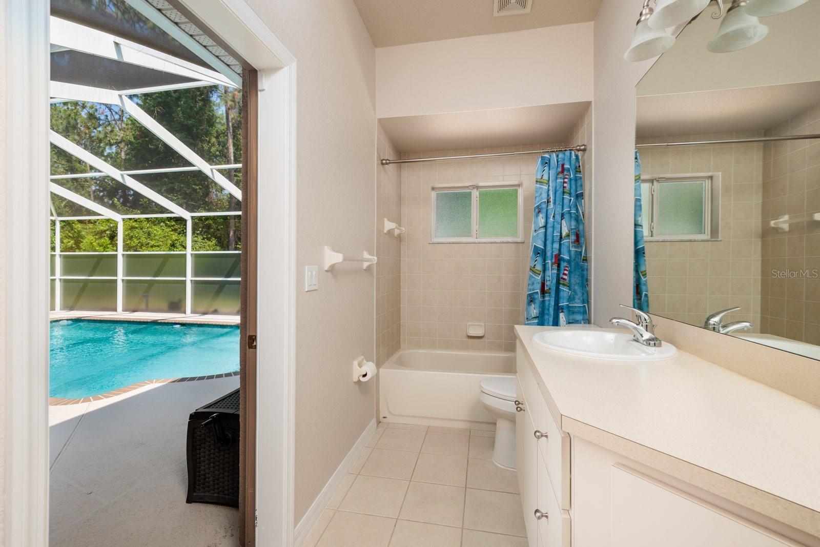 Listing photo id 21 for 16 Dahoon Court N