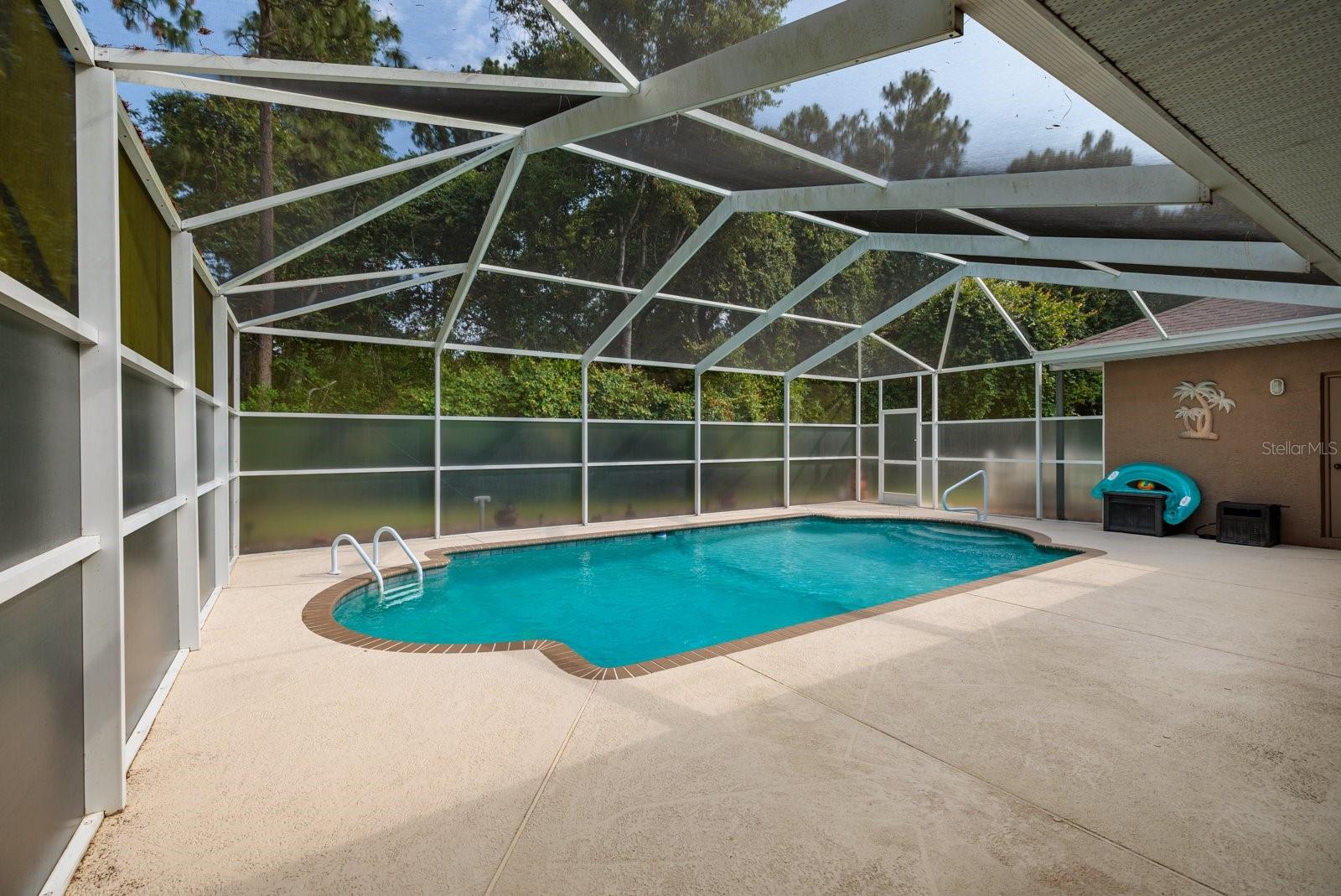 Listing photo id 42 for 16 Dahoon Court N