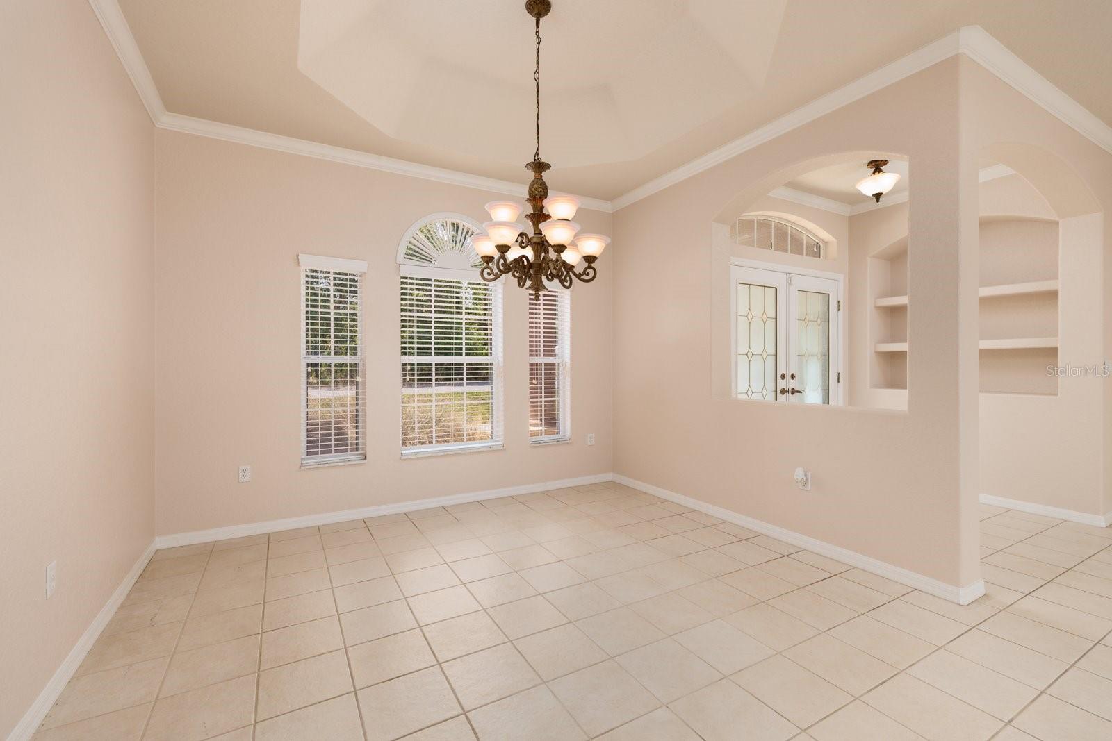 Listing photo id 5 for 16 Dahoon Court N