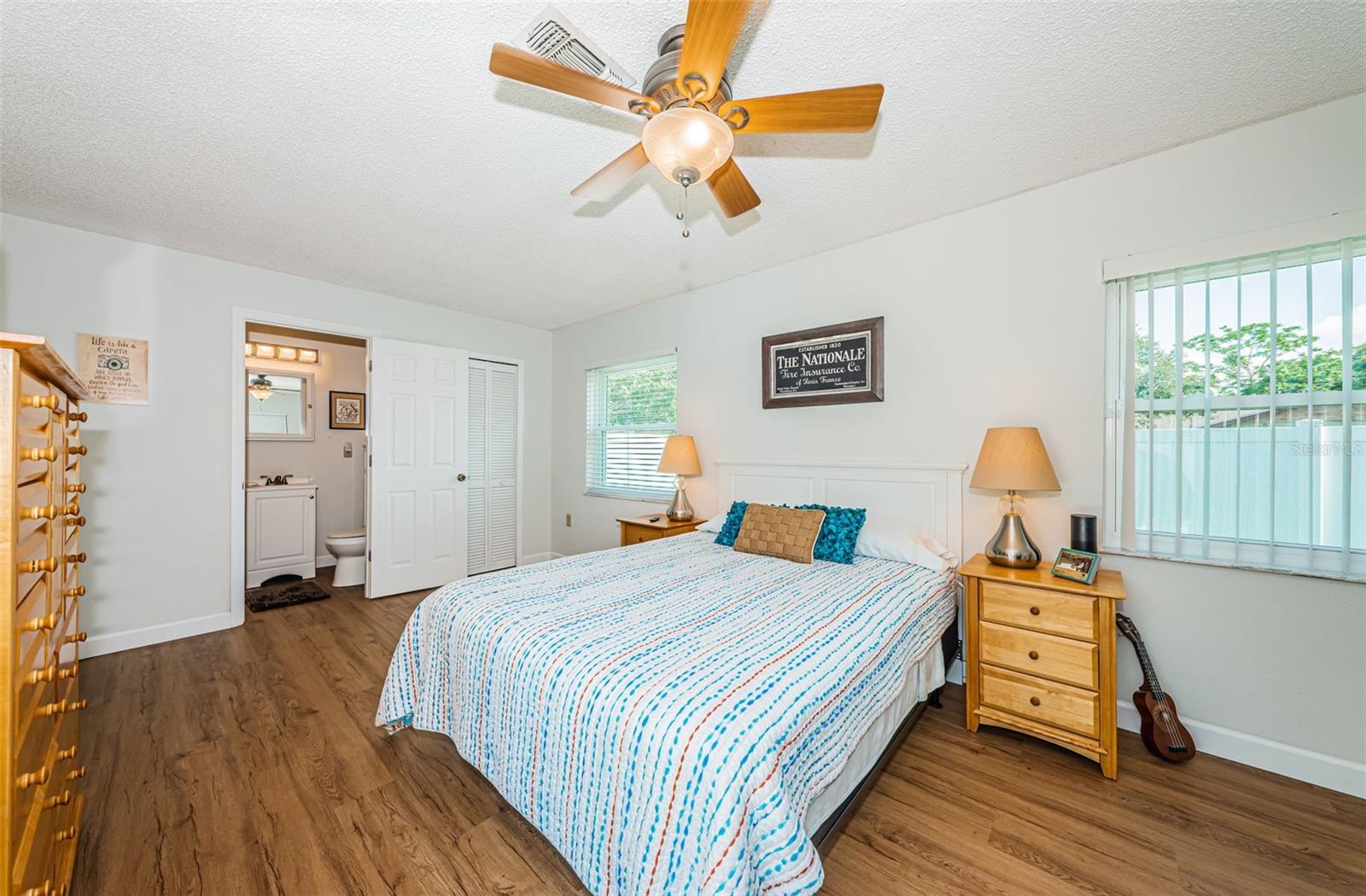 Listing photo id 21 for 12873 Cumberland Drive