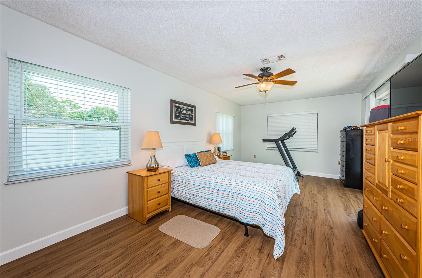 Listing photo id 22 for 12873 Cumberland Drive