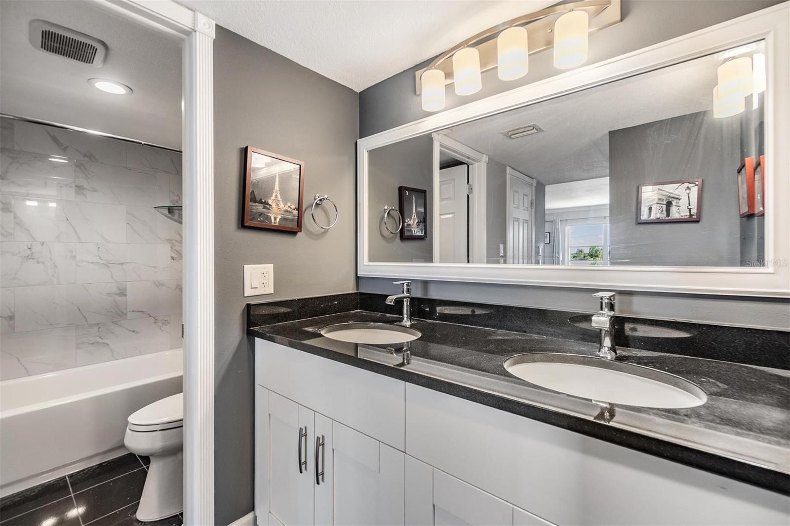Image 49 of 57 For 7 Elgin Place 202