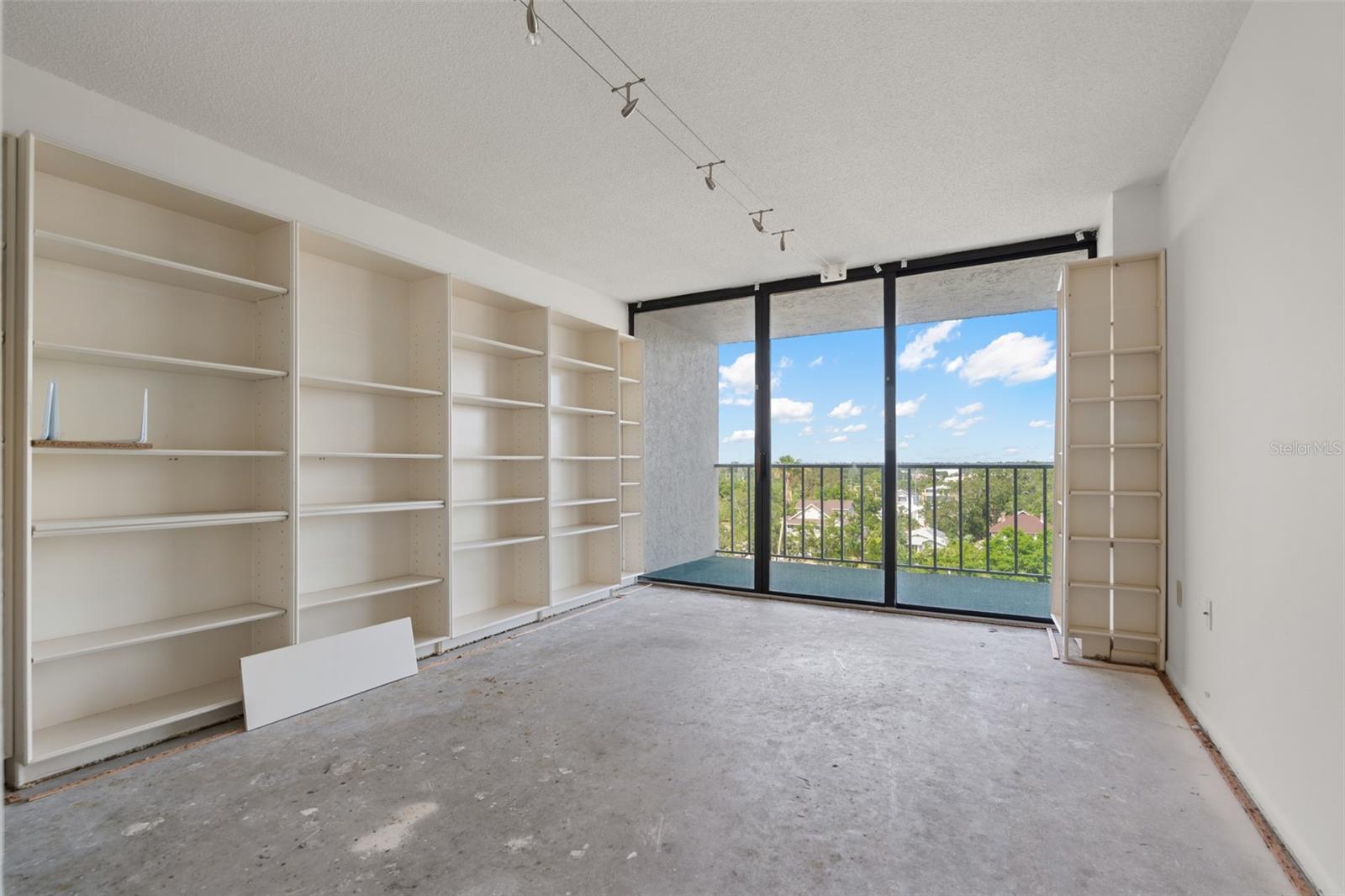 Image 25 of 63 For 500 Osceola Avenue 811