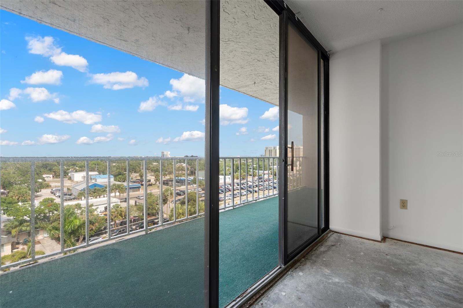 Image 37 of 63 For 500 Osceola Avenue 811