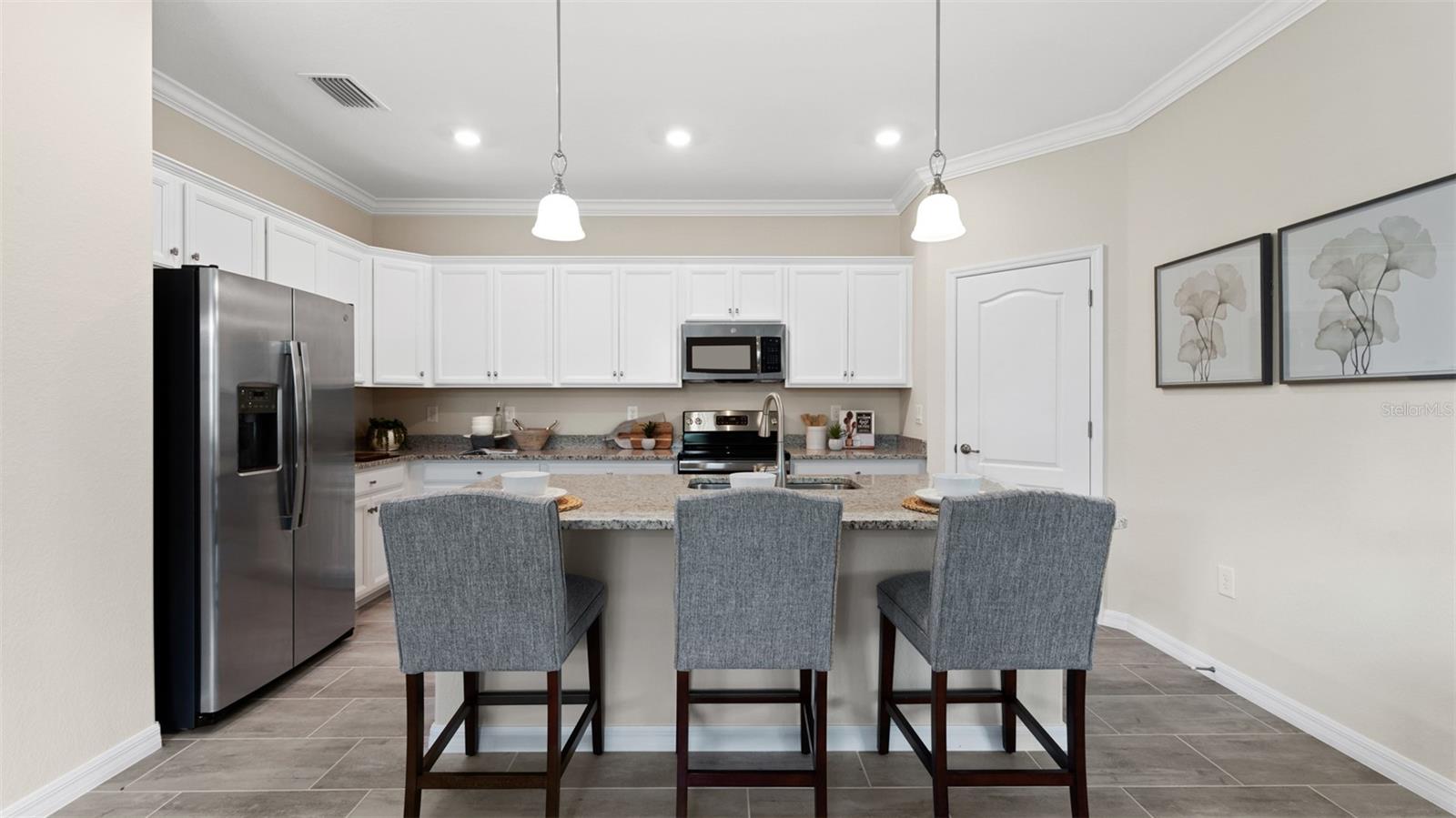 Image 18 of 38 For 15107 Oxford Grey Drive
