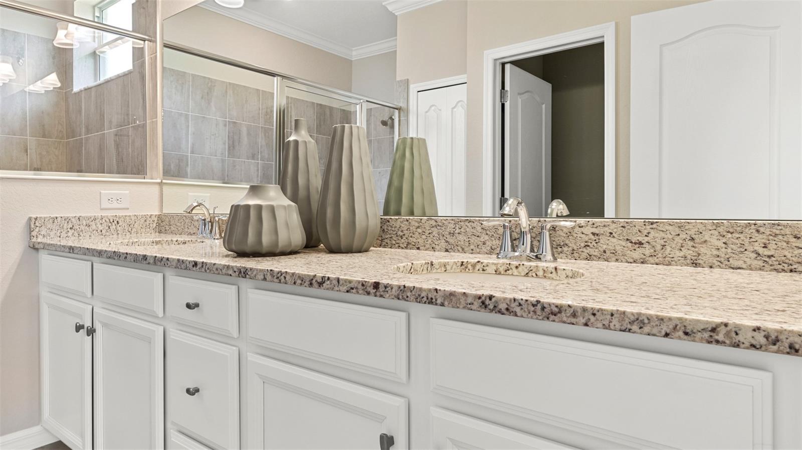Image 37 of 38 For 15107 Oxford Grey Drive