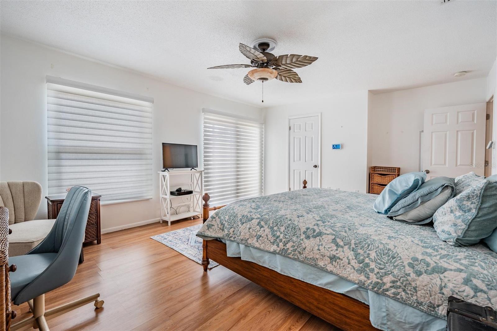 Image 10 of 37 For 2700 Bayshore Boulevard 497