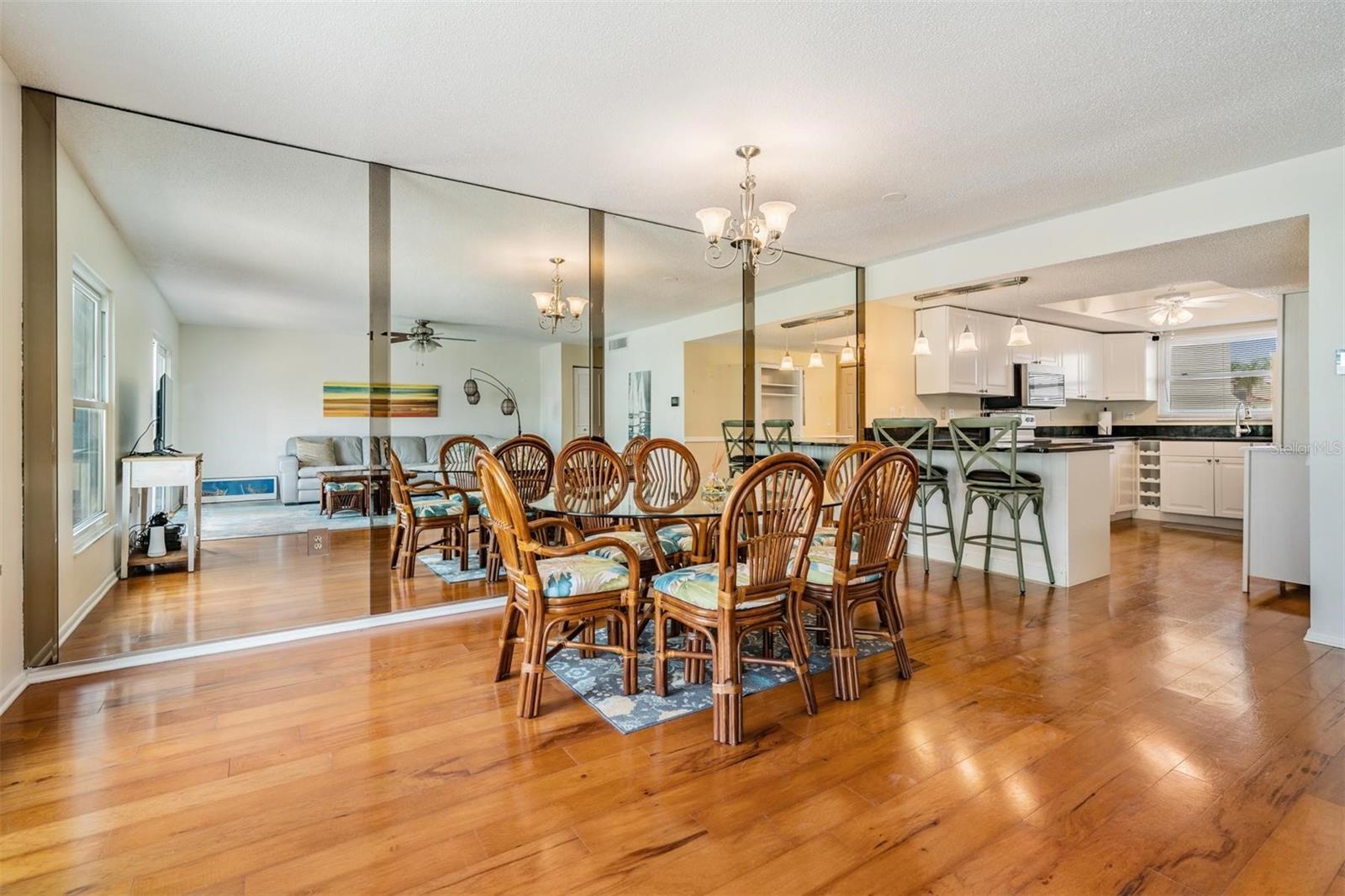 Image 7 of 37 For 2700 Bayshore Boulevard 497
