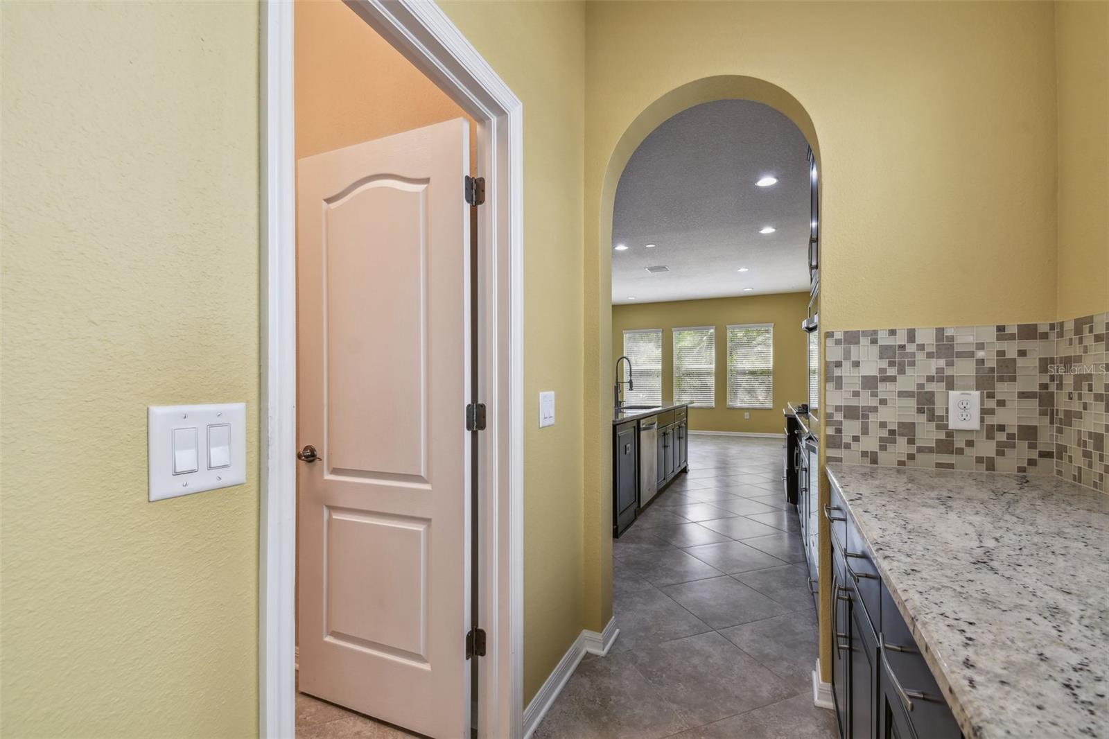 Image 27 of 83 For 4089 Windcrest Drive