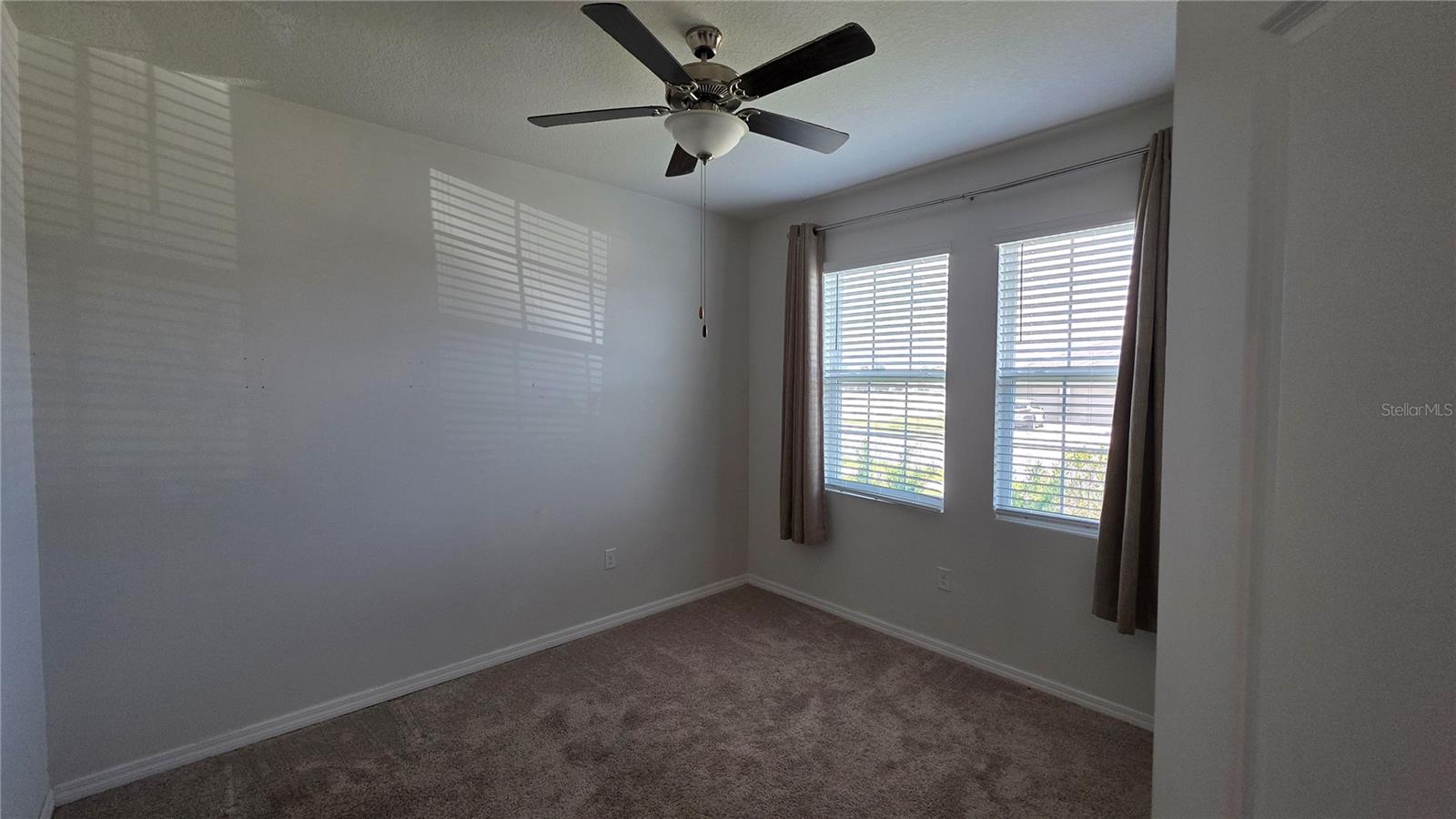 Listing photo id 21 for 13111 Pepper Stem St