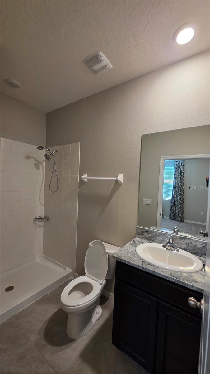 Listing photo id 34 for 13111 Pepper Stem St
