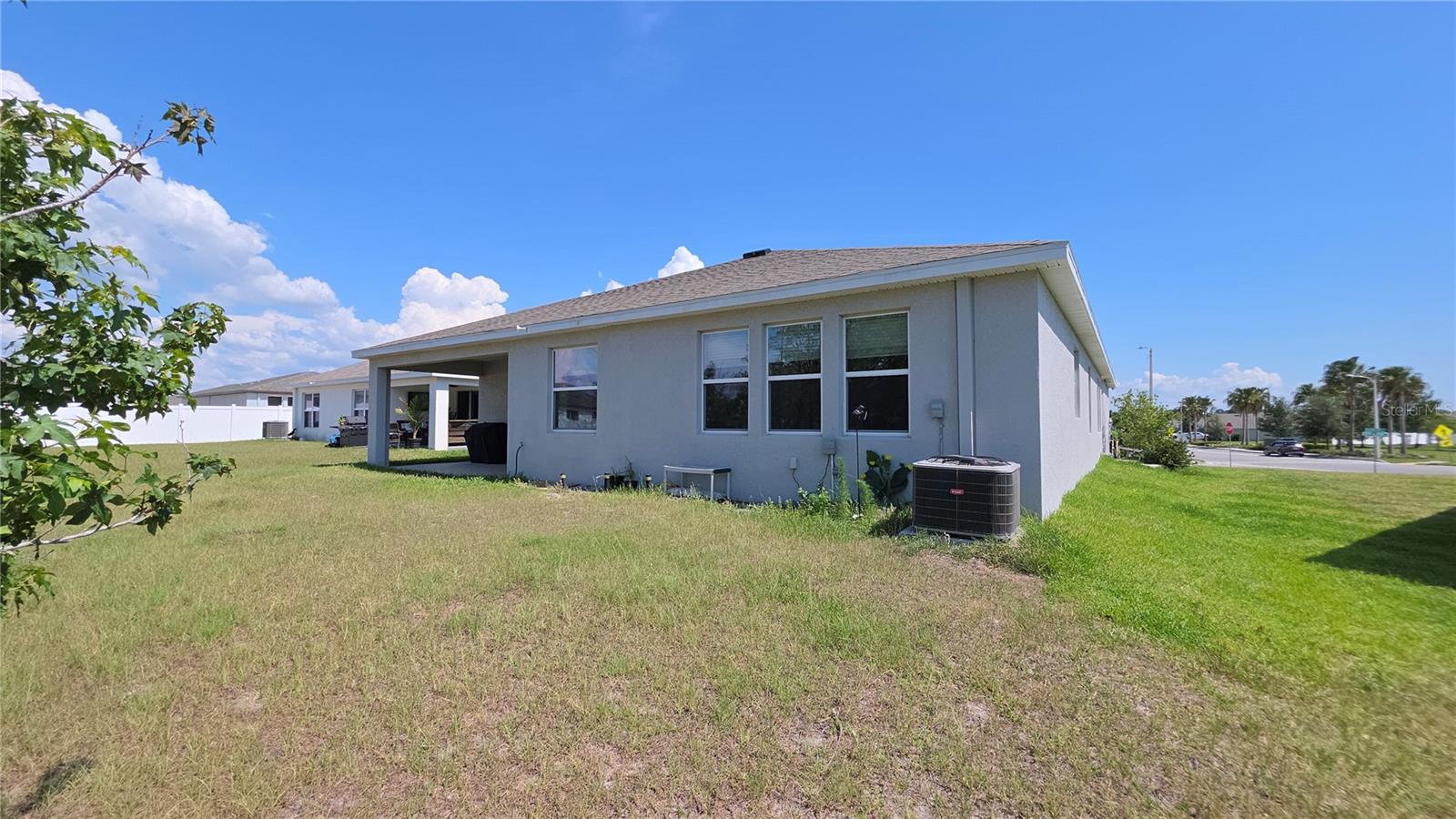 Listing photo id 39 for 13111 Pepper Stem St