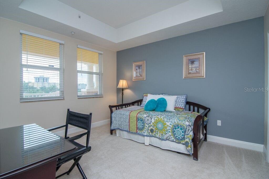 Image 11 of 14 For 17717 Gulf Boulevard 302