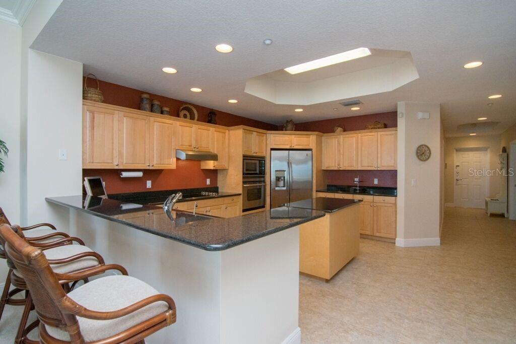 Image 3 of 14 For 17717 Gulf Boulevard 302