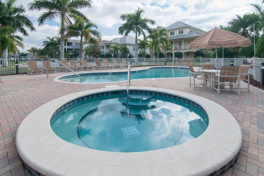 Image 8 of 14 For 17717 Gulf Boulevard 302
